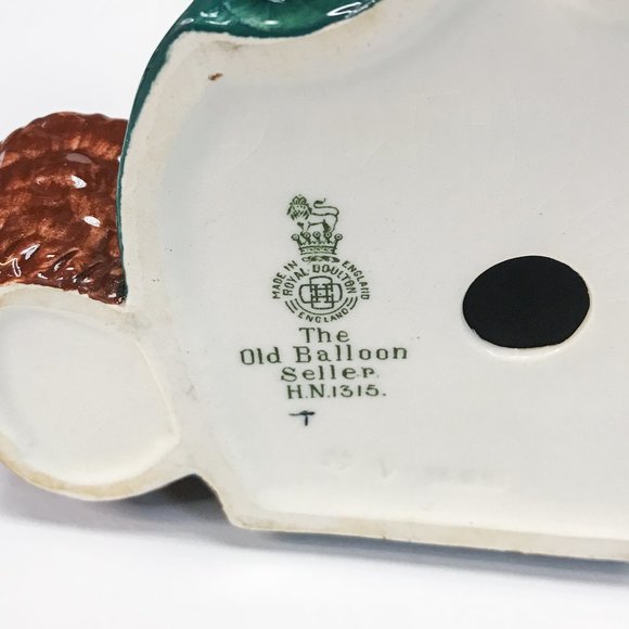 Royal Doulton 1929-1998 "The Old Balloon Seller" Figurine, HN1315 - Picture 6 of 10